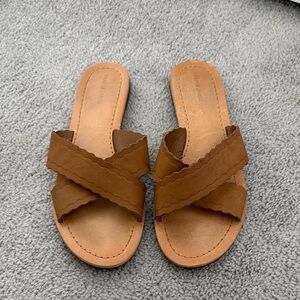 Draper James Scalloped Crossover Slide Sandals - Tan Brown